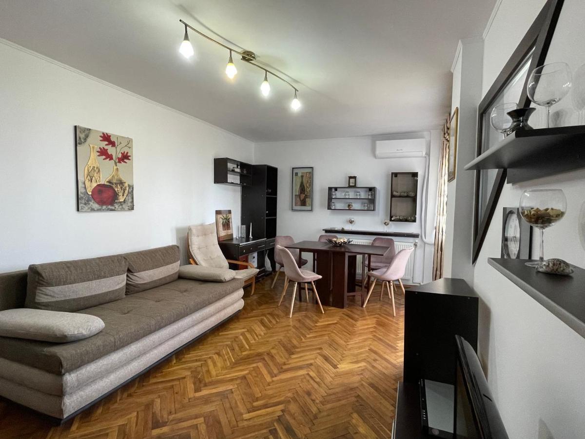 Apartment Danube View ทูลเซีย ภายนอก รูปภาพ